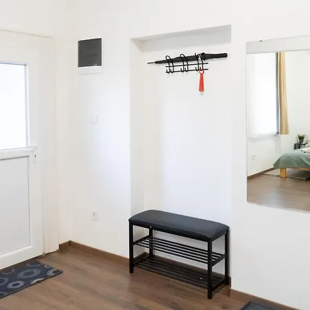 Apartment Beke *